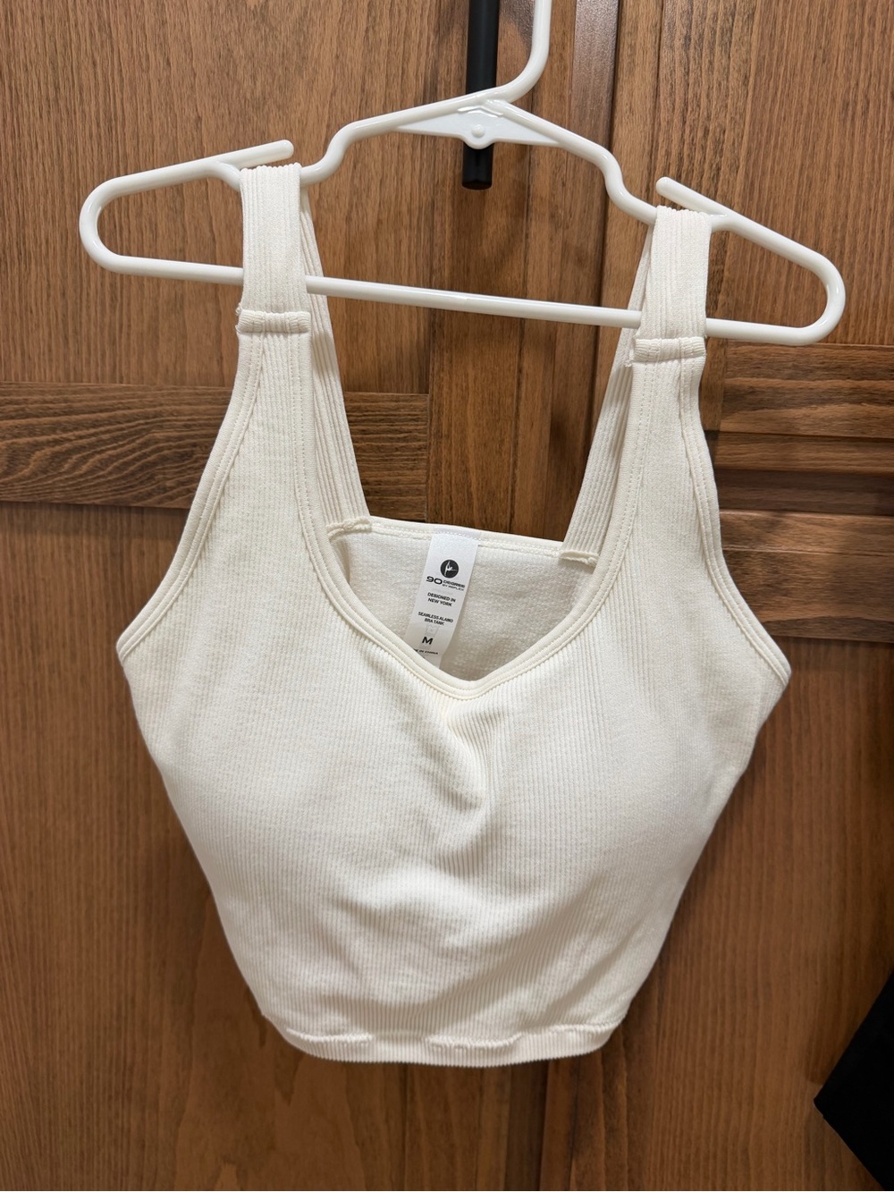 90 Degree by Reflex White Ribbed Seamless Alamo Bra Tank Medium